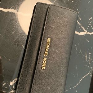 Authentic Michael Kors Jet Set Long bifold wallet Black saffiano